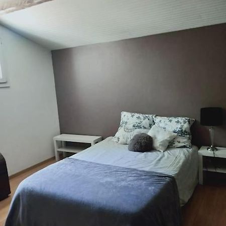 Appartement Au Coeur Du Village De Callian Bagian luar foto